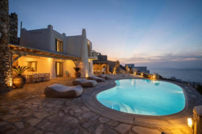 The A Villa, sea and sunset view, private pool, Mýkonos City